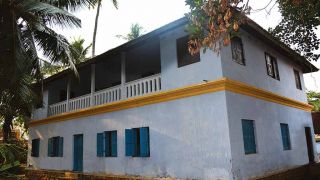 Pushpanjali Swamiyar Madam